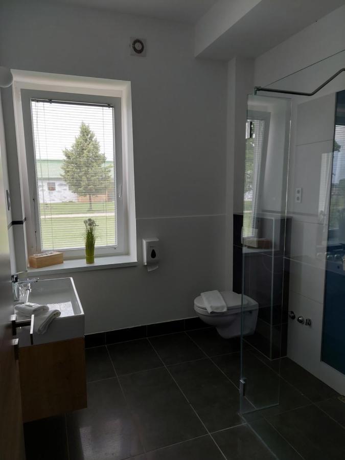 Hedervari Lovas Vendeghaz Bagian luar foto